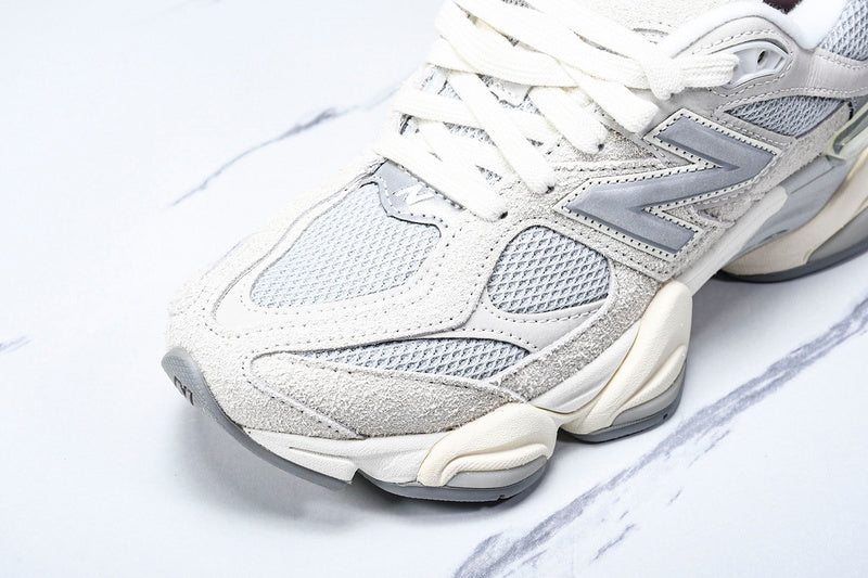 New Balance 9060 OLIVINA