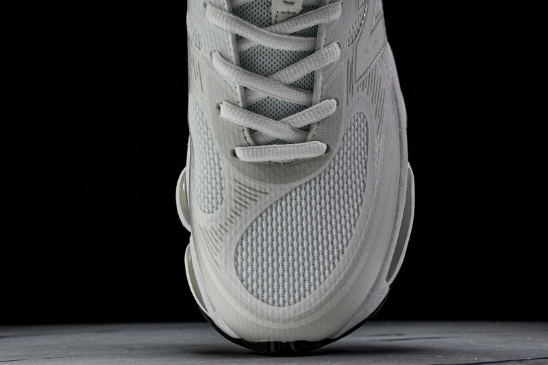 Tênis New Balance 2000