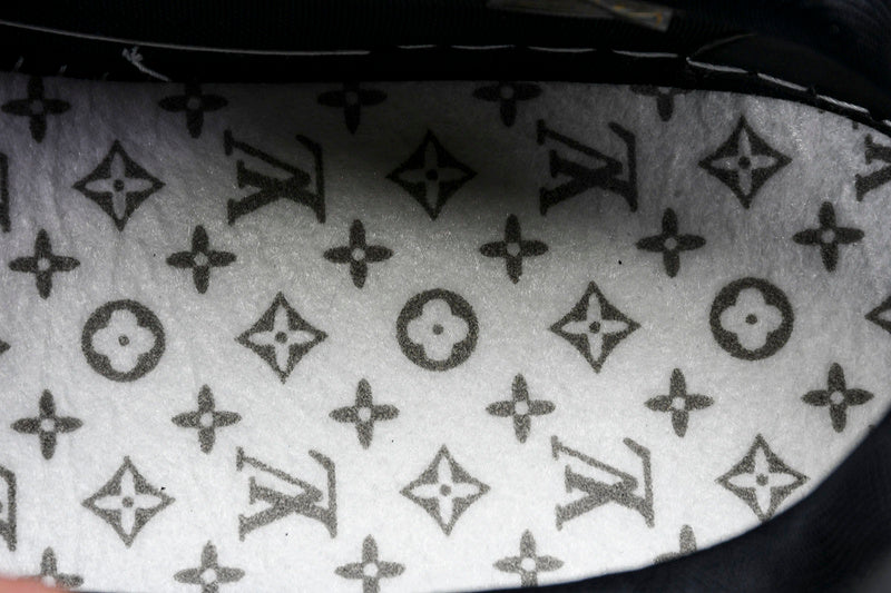 Tênis Louis Vuitton