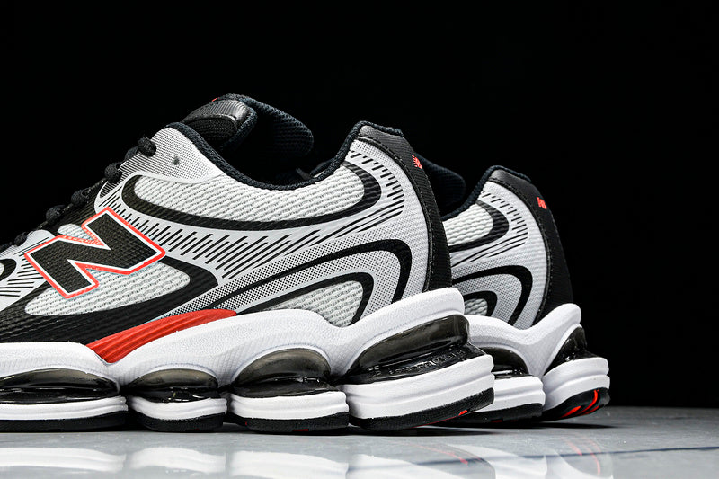 Tênis New Balance 2000