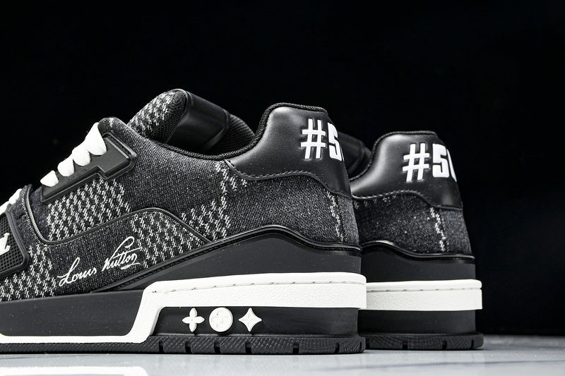 Louis Vuitton Sneaker