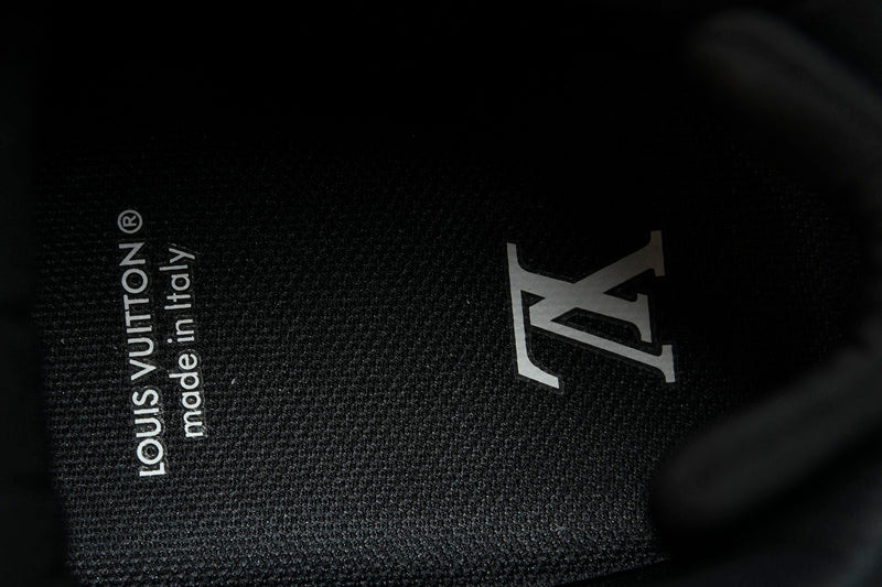 Tênis Louis Vuitton