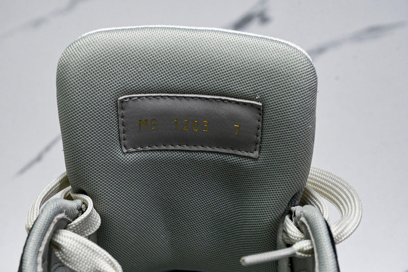Tênis Louis Vuitton