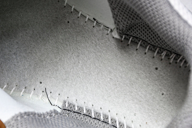 Tênis New Balance 2000