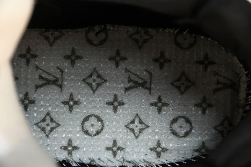 Louis Vuitton Sneaker