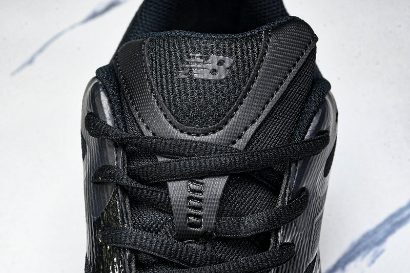 Tênis New Balance 2000