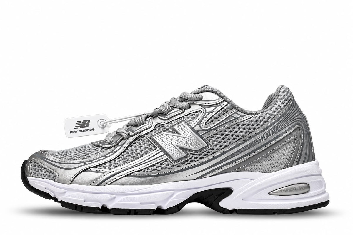 New Balance 740