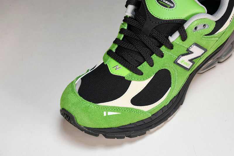 New Balance 2002
