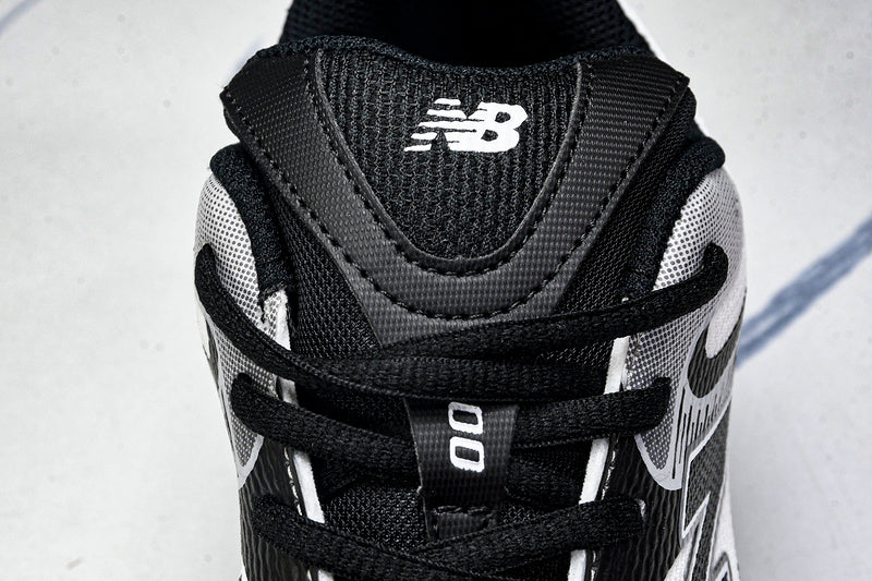 Tênis New Balance 2000