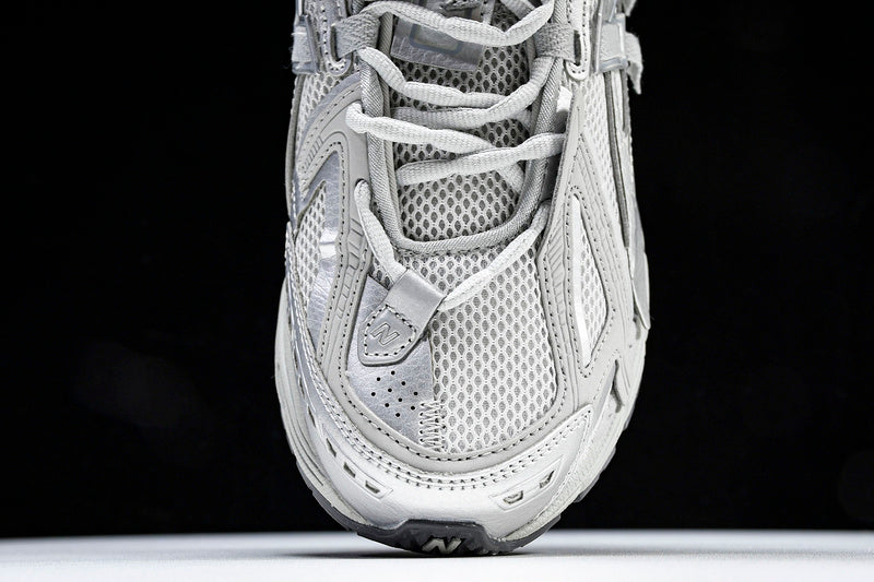 New Balance 1906