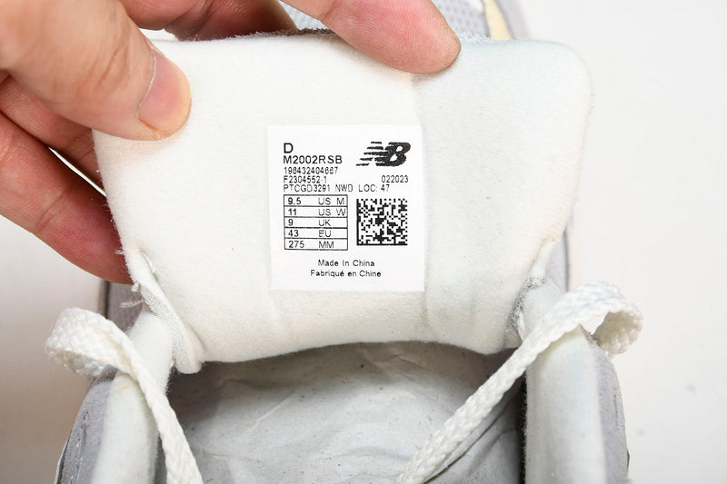 New Balance 2002
