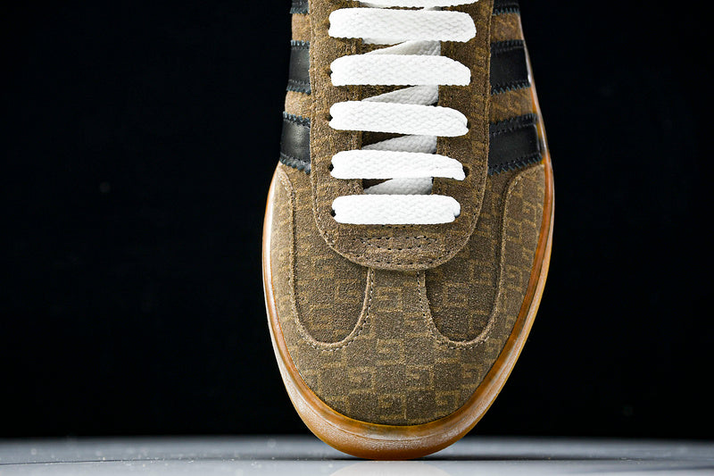 Tênis Adidas Gazelle Gucci