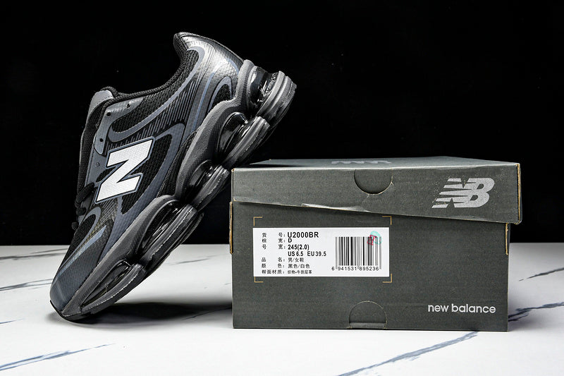 Tênis New Balance 2000