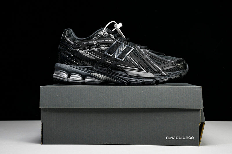 New Balance 1906