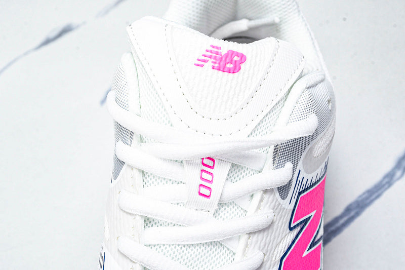 Tênis New Balance 2000
