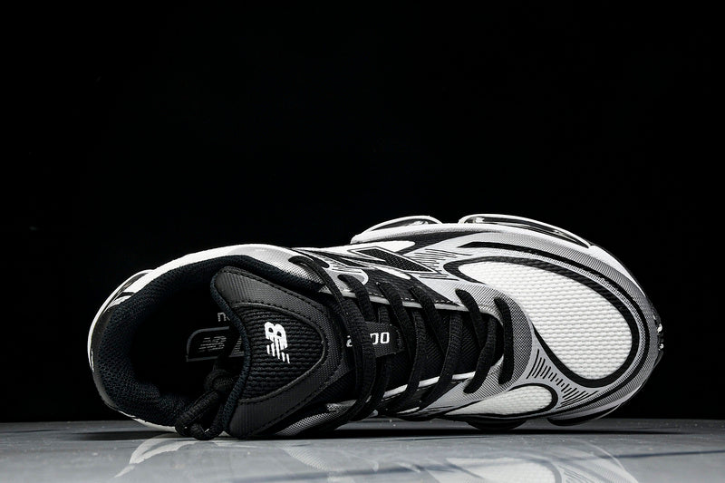 Tênis New Balance 2000