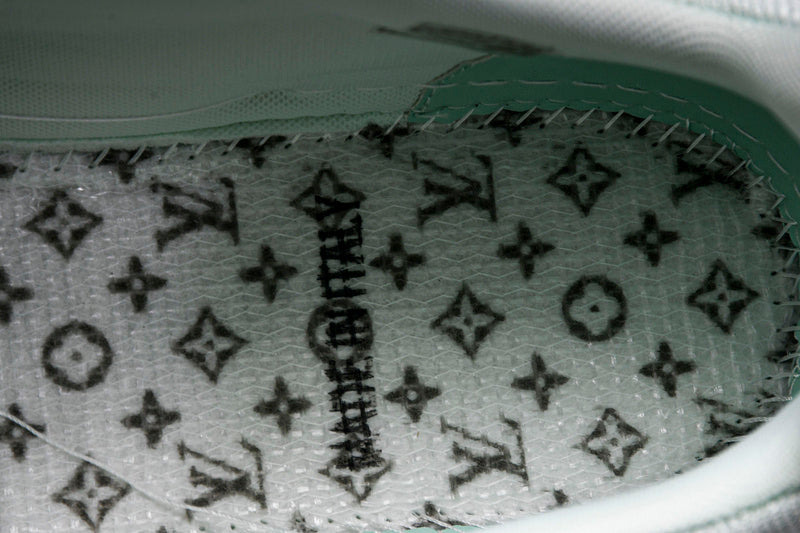 Tênis Louis Vuitton