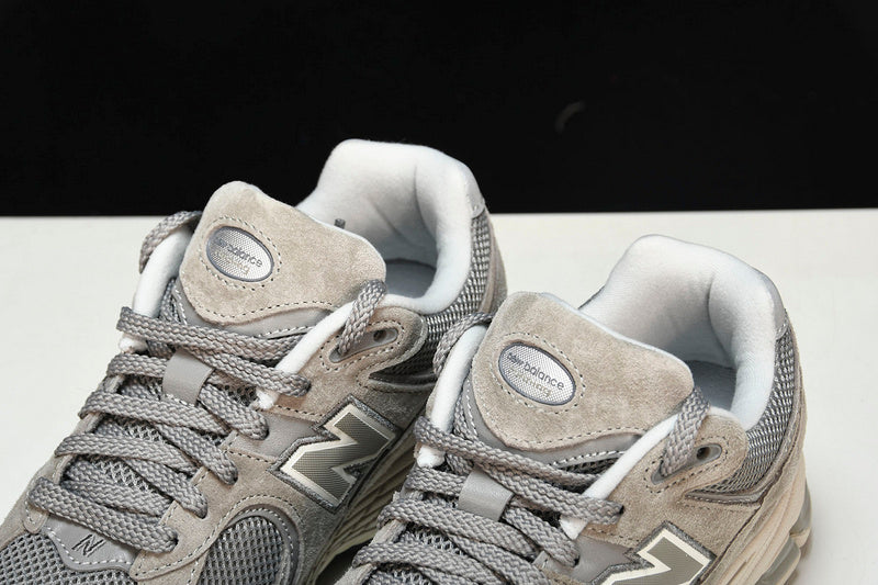 New Balance 2002