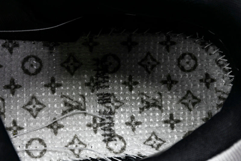 Louis Vuitton Sneaker