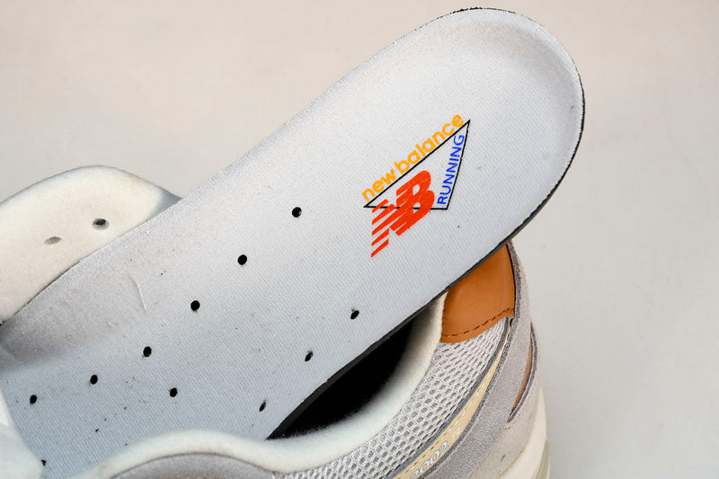 New Balance 2002