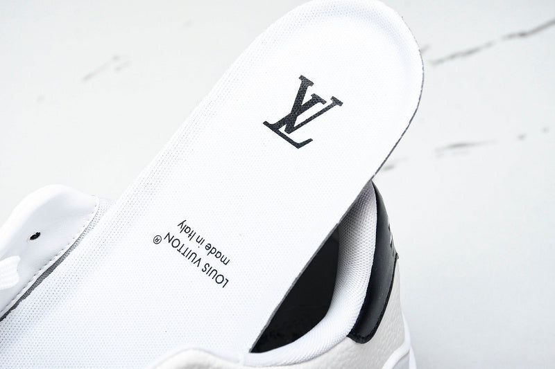 Louis Vuitton Sneaker