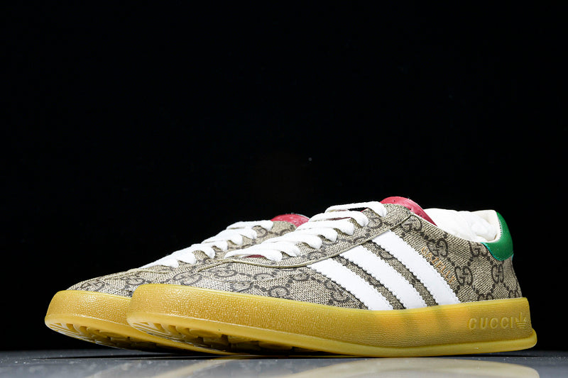 Tênis Adidas Gazelle Gucci