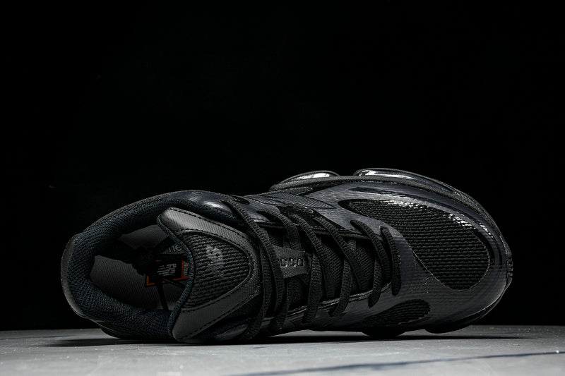 Tênis New Balance 2000