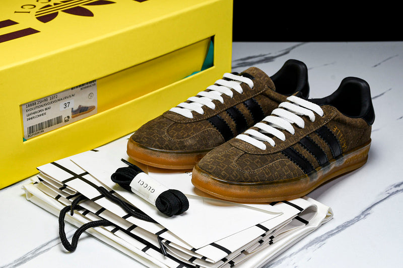 Tênis Adidas Gazelle Gucci
