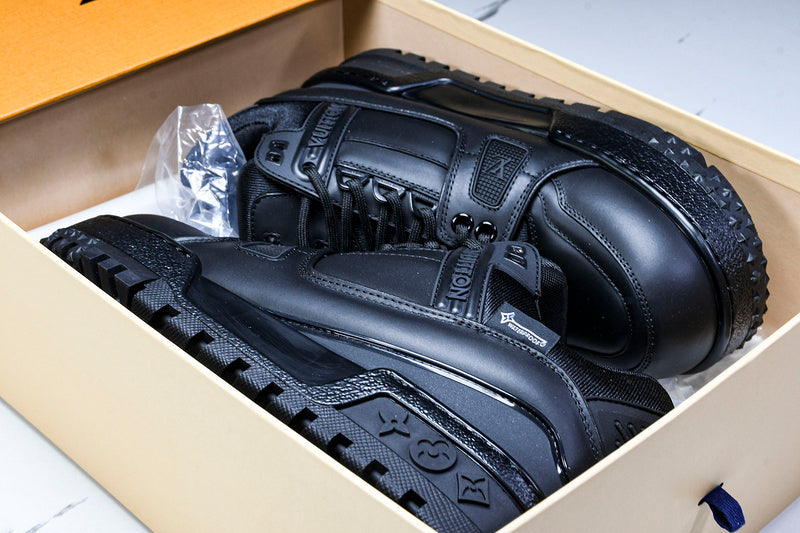 Tênis Louis Vuitton
