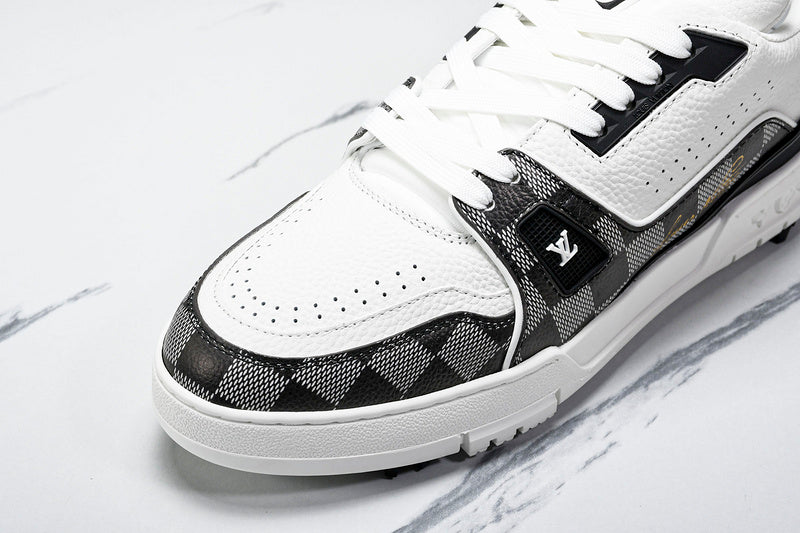 Louis Vuitton Sneaker