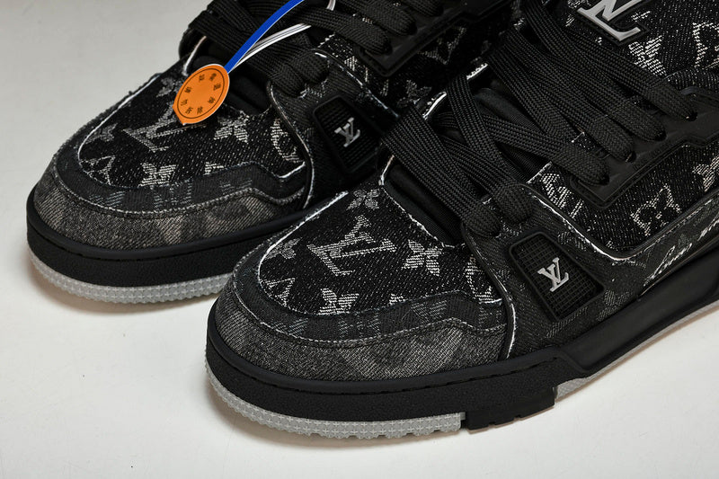 Louis Vuitton Sneaker
