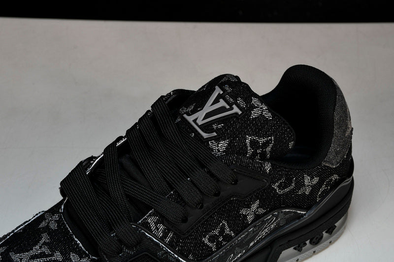 Louis Vuitton Sneaker