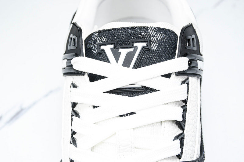 Louis Vuitton Sneaker