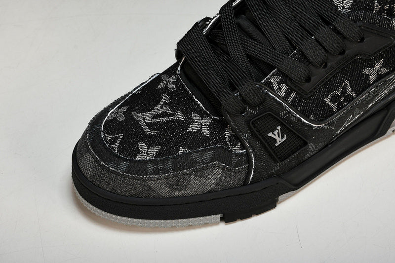 Louis Vuitton Sneaker