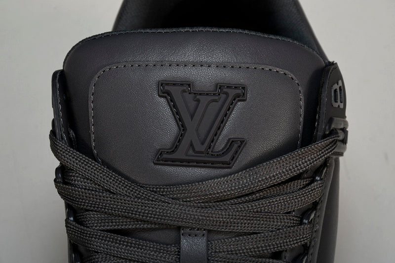 Tênis Louis Vuitton