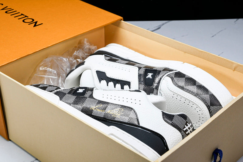 Louis Vuitton Sneaker