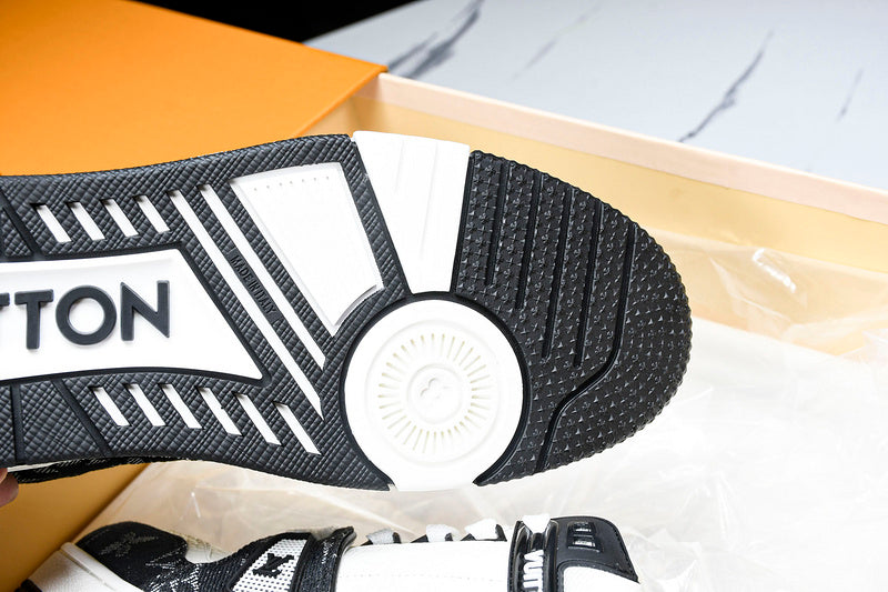 Louis Vuitton Sneaker