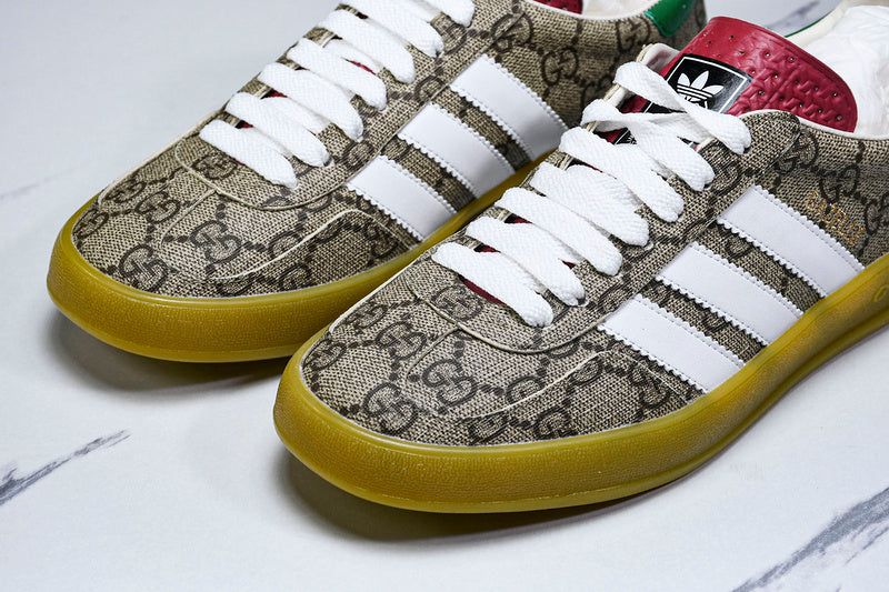 Tênis Adidas Gazelle Gucci
