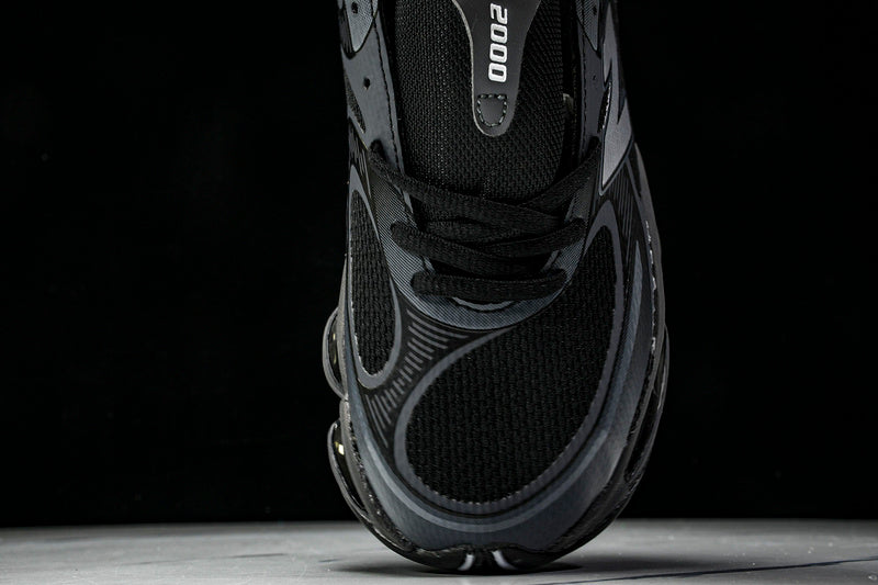 Tênis New Balance 2000