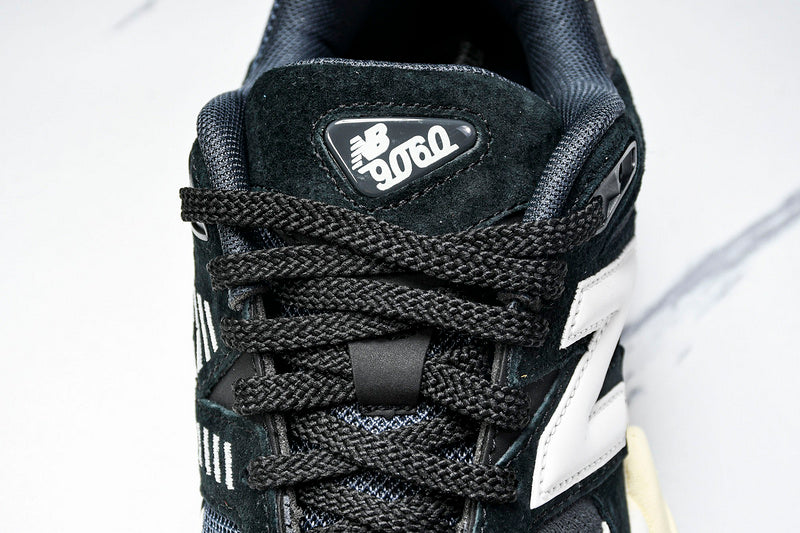 New Balance 9060 OLIVINE
