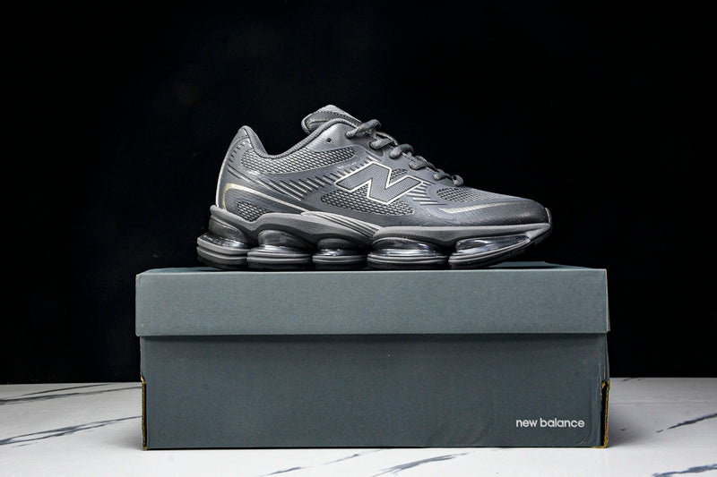 Tênis New Balance 2000
