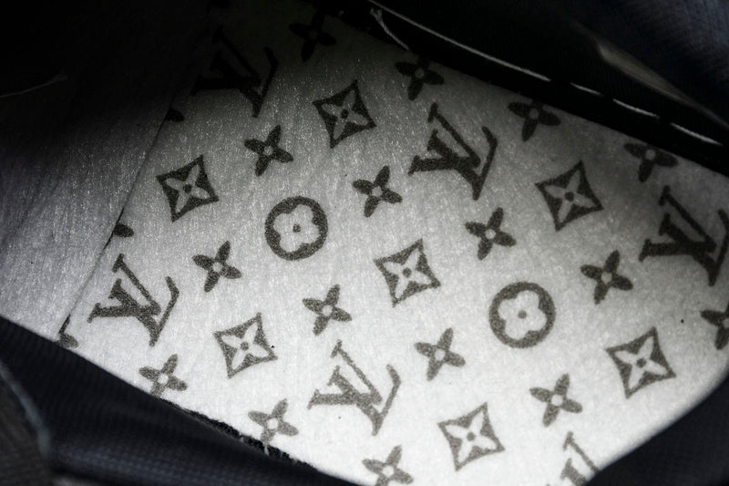 Tênis Louis Vuitton