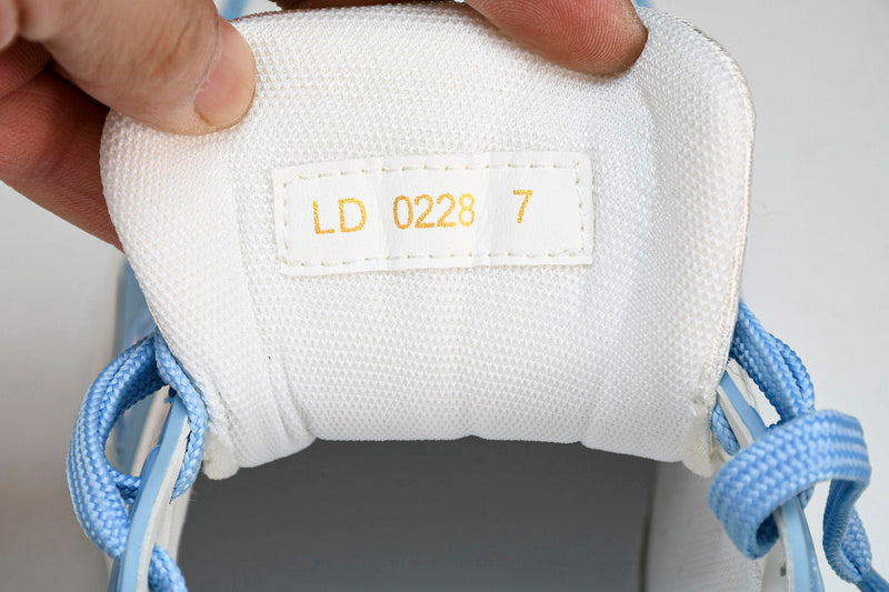 Louis Vuitton Sneaker