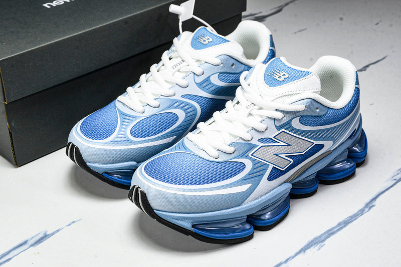 Tênis New Balance 2000