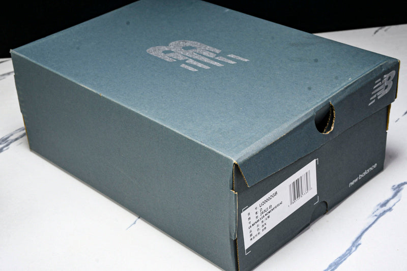 Tênis New Balance 2000