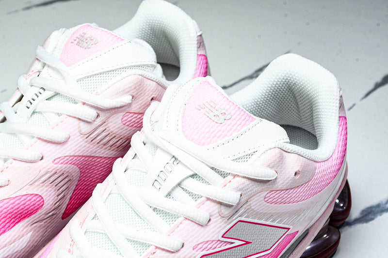 New Balance 2000 Sneakers