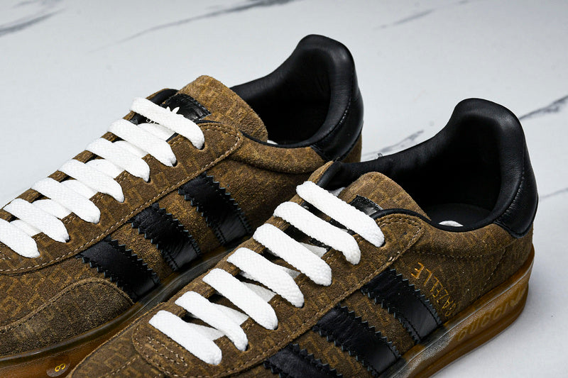 Tênis Adidas Gazelle Gucci