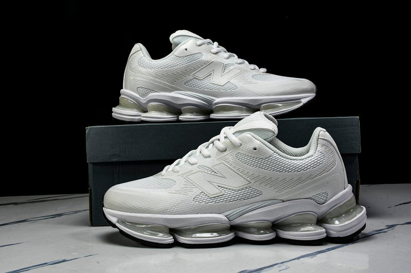 Tênis New Balance 2000