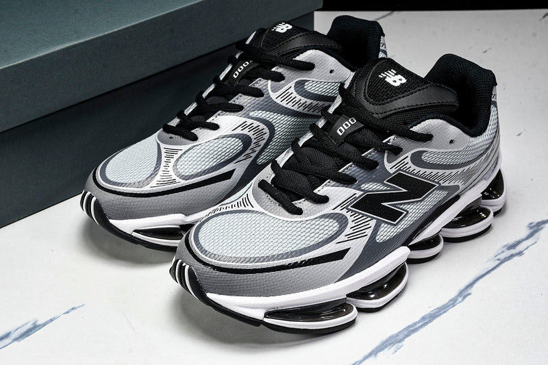 Tênis New Balance 2000