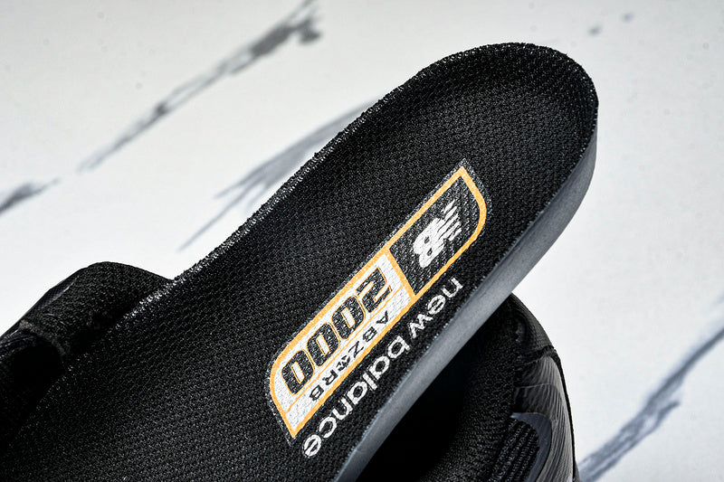 Tênis New Balance 2000